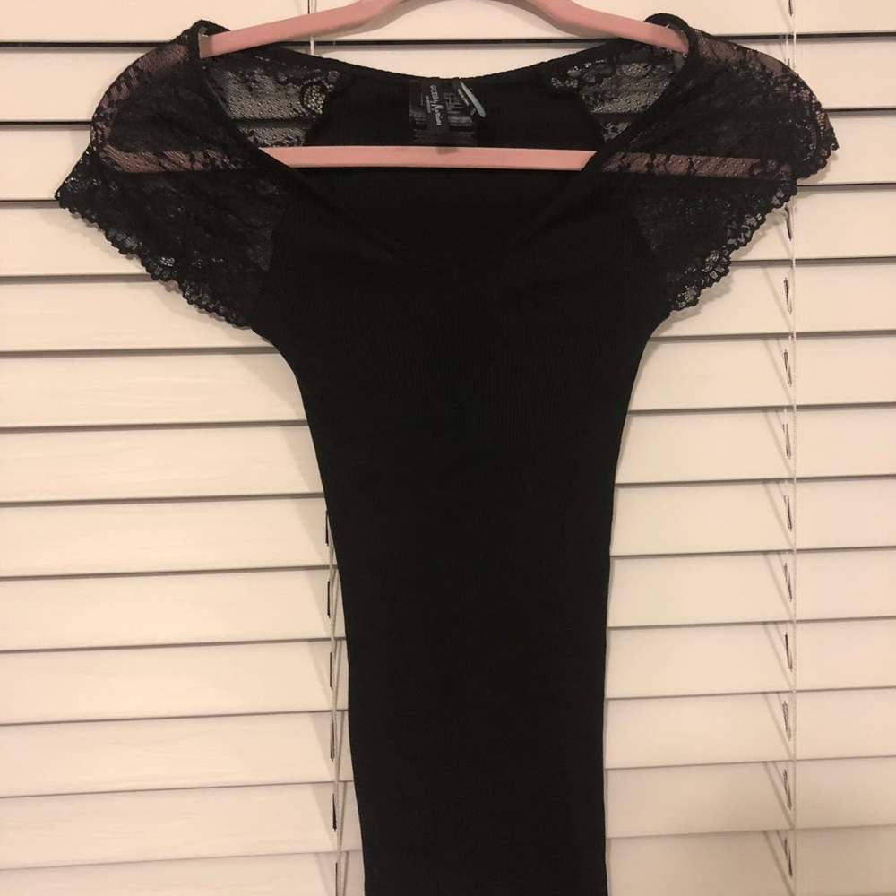 Top - Picture 2 of 2